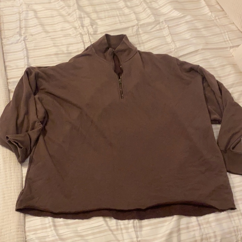 Brown pullover